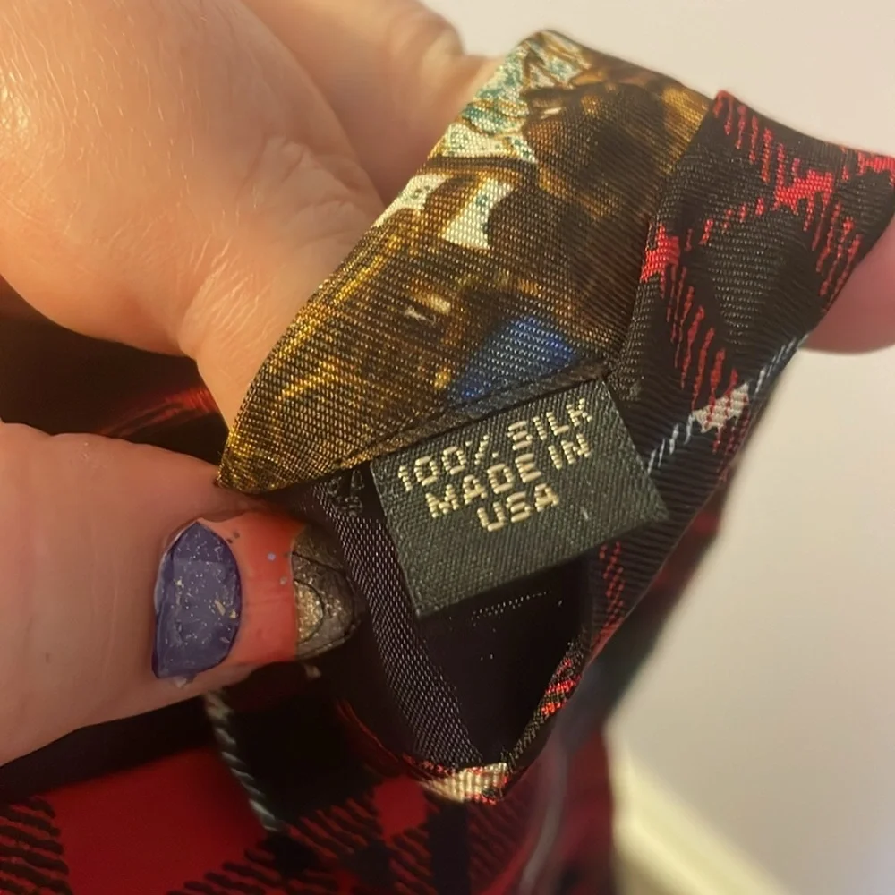 Structure Silk Italian Fabric Vintage Red Plaid Cabin in Woods Necktie Tie